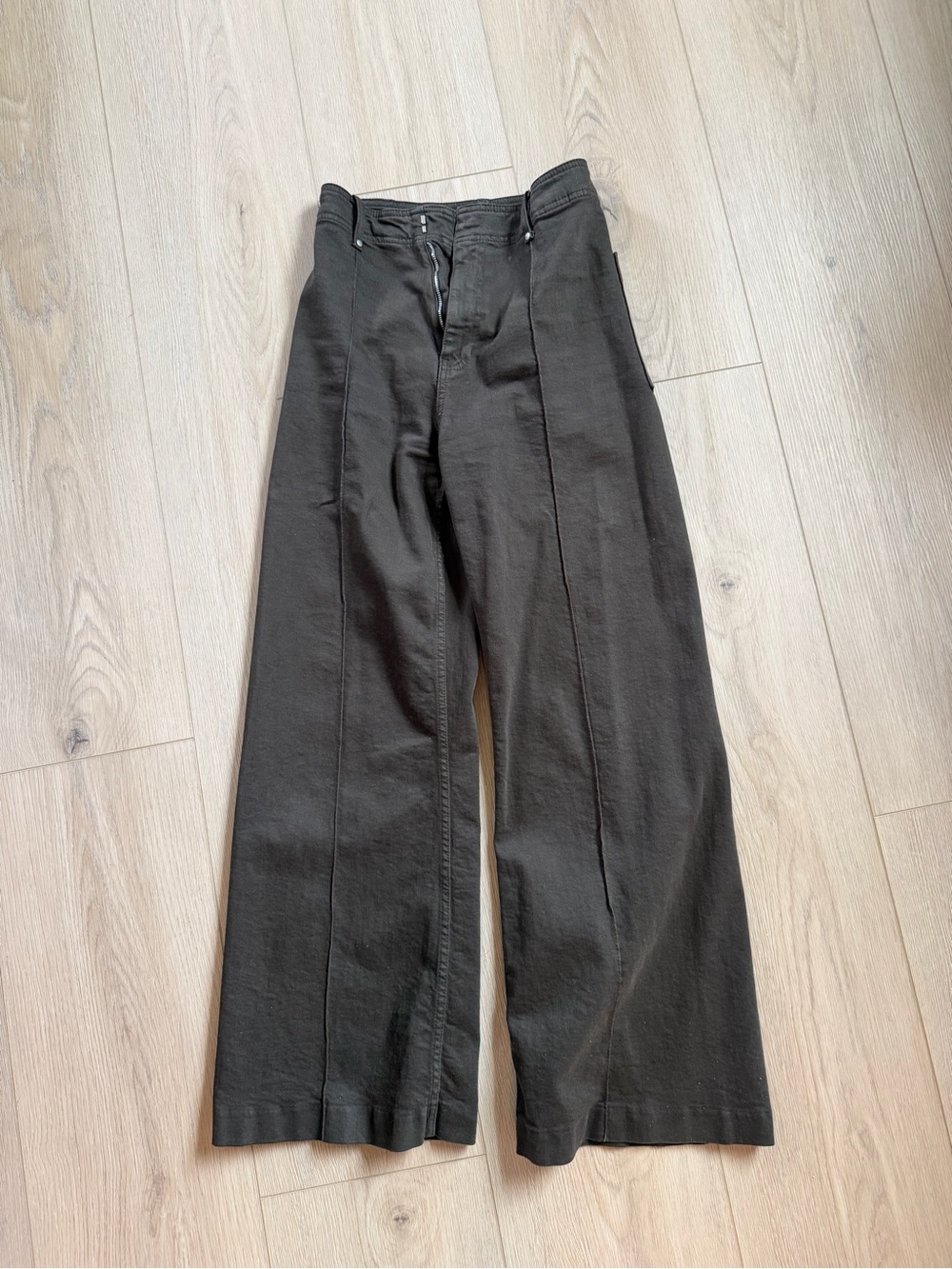 Zara Women’s Wide-Leg Dark Brown Pants